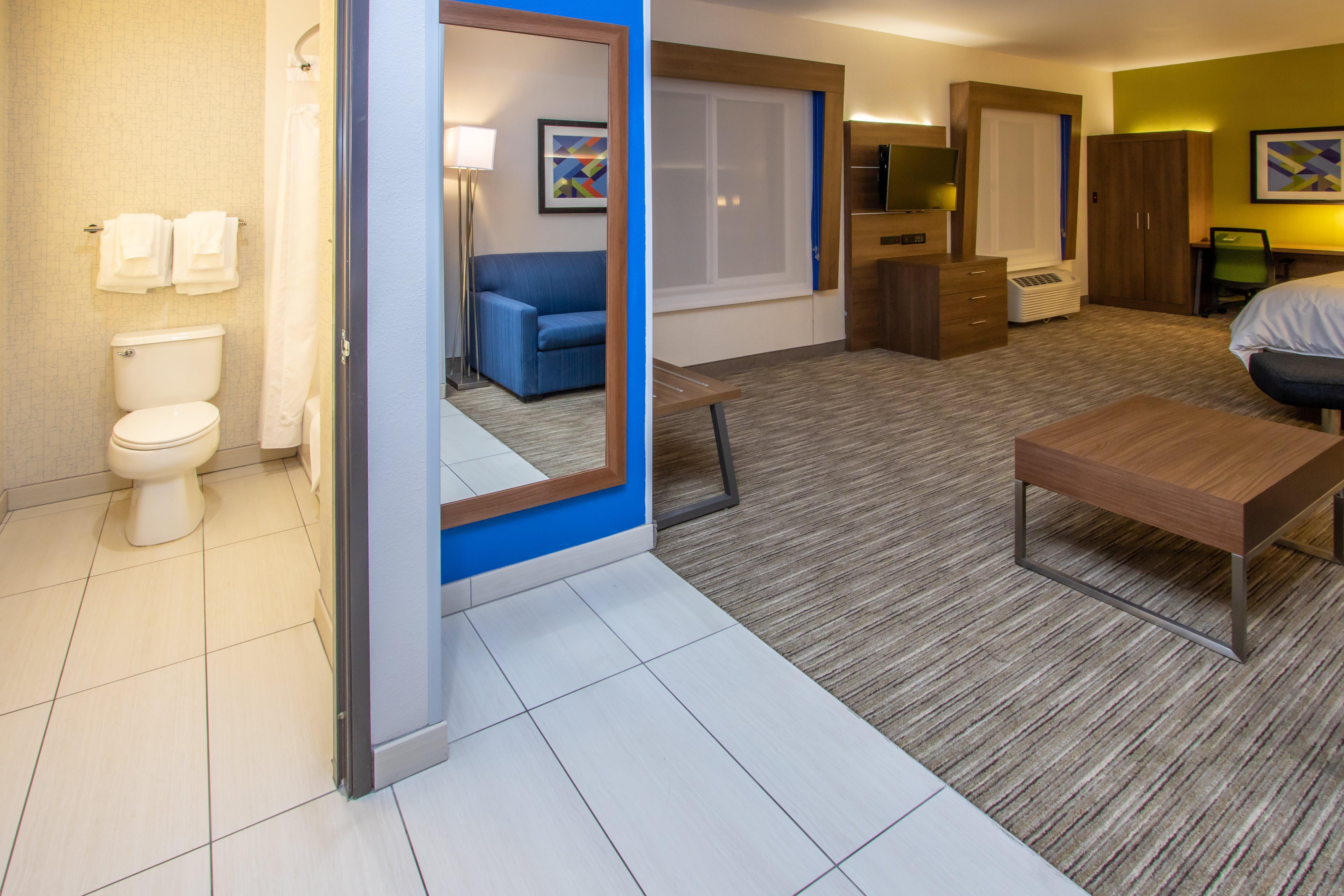 Holiday Inn Express Hotel & Suites Roseville - Galleria Area By Ihg Exterior foto