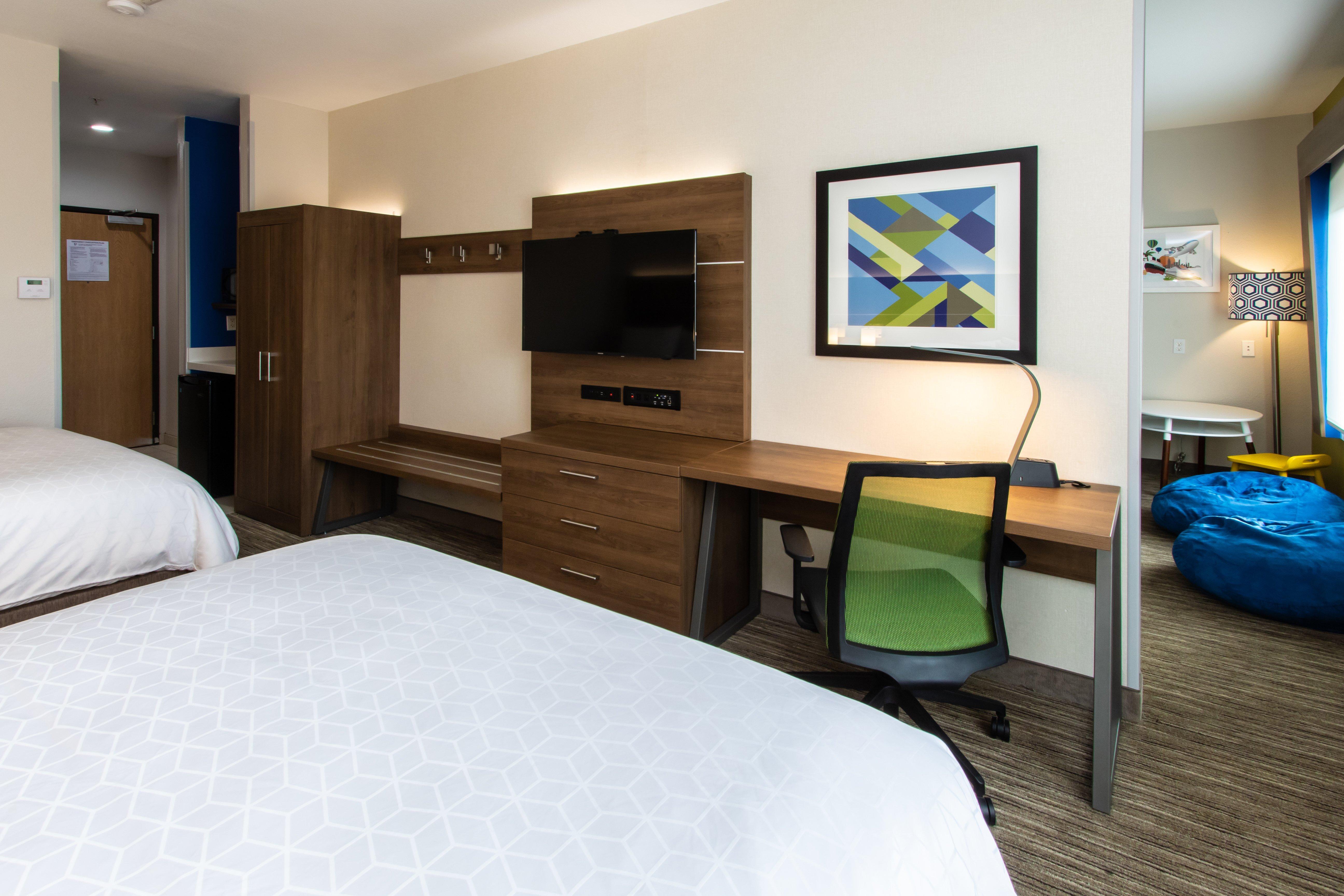 Holiday Inn Express Hotel & Suites Roseville - Galleria Area By Ihg Exterior foto