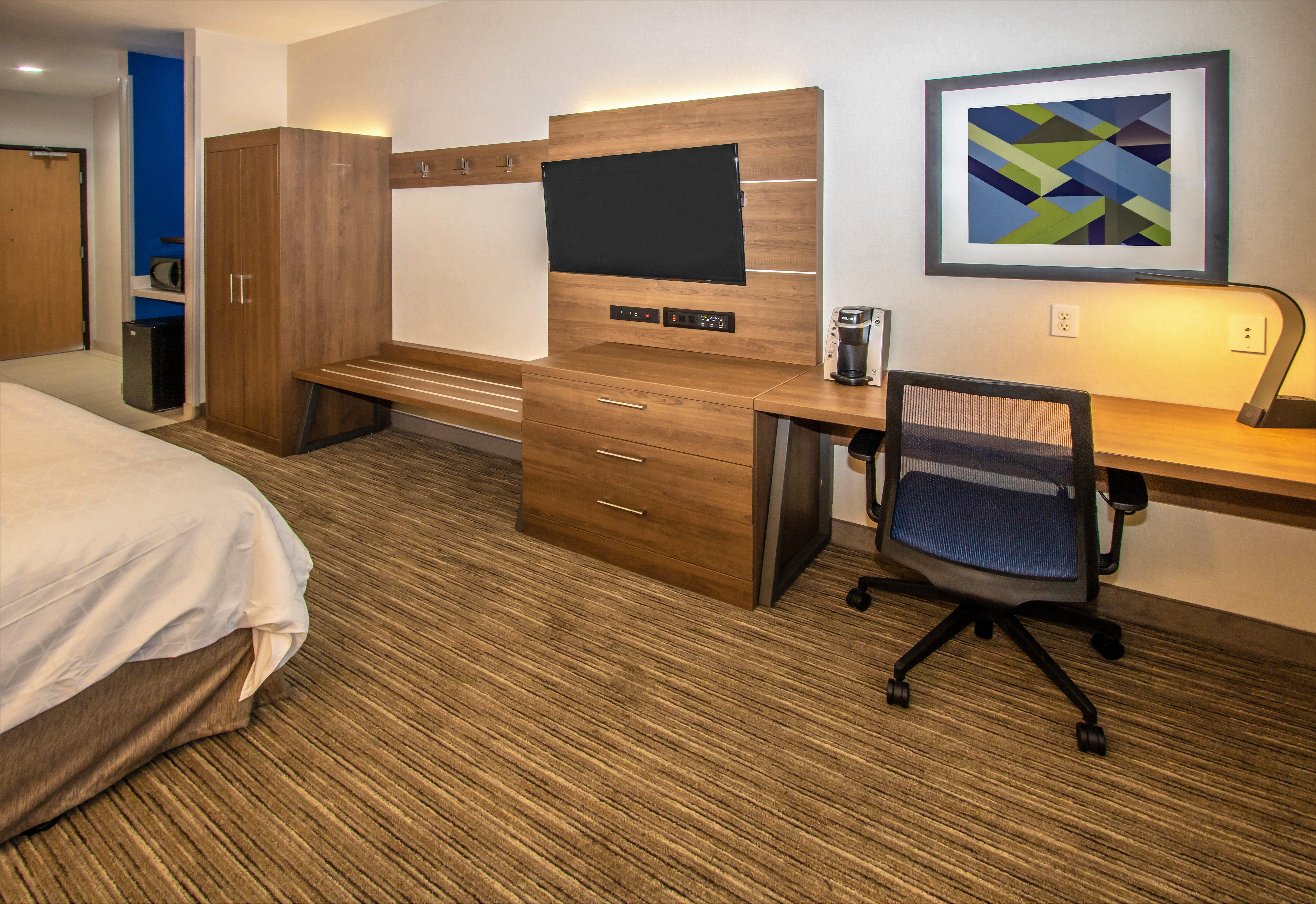 Holiday Inn Express Hotel & Suites Roseville - Galleria Area By Ihg Exterior foto