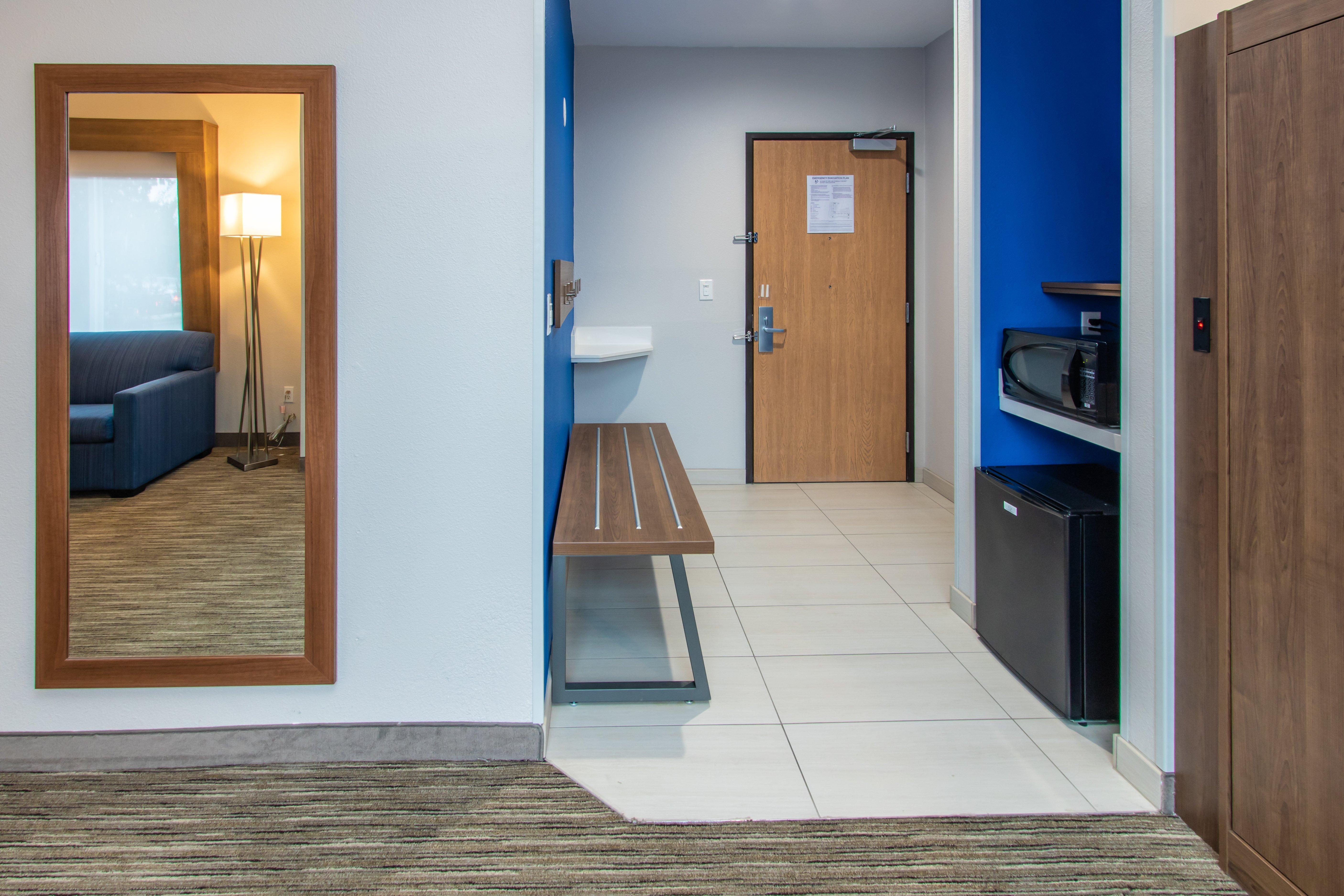 Holiday Inn Express Hotel & Suites Roseville - Galleria Area By Ihg Exterior foto