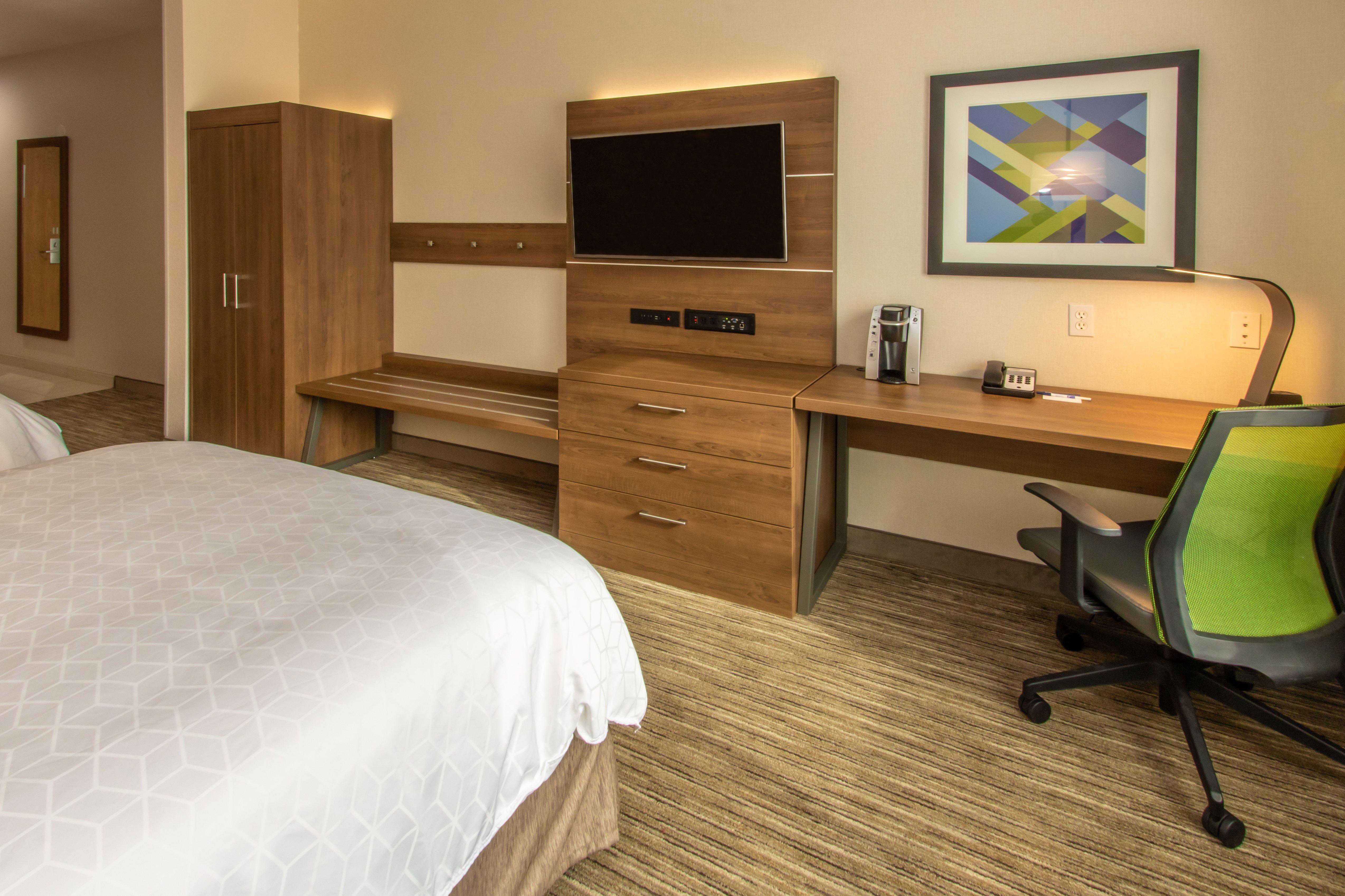 Holiday Inn Express Hotel & Suites Roseville - Galleria Area By Ihg Exterior foto